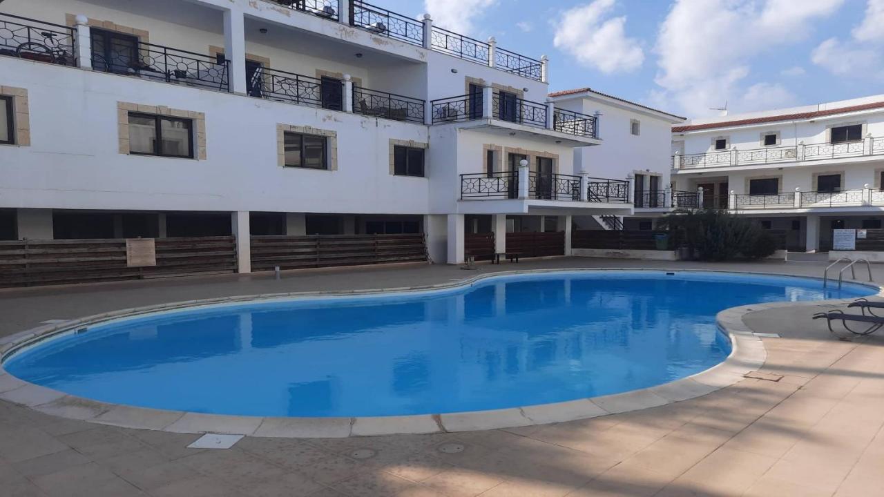 Paramount Gardens Resorts C201 Ларнака Экстерьер фото